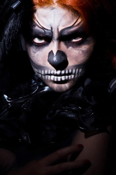 10 Halloween Face Painting Ideas For Women - Ladies Halloween Face Paint 10 Halloween Face Painting Ideas For Women - Ladies Halloween Face Paint