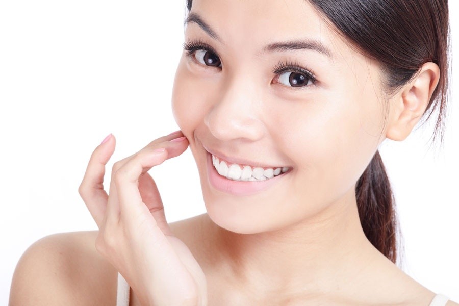 Benefits of Hydrogen Peroxide Teeth Whitening